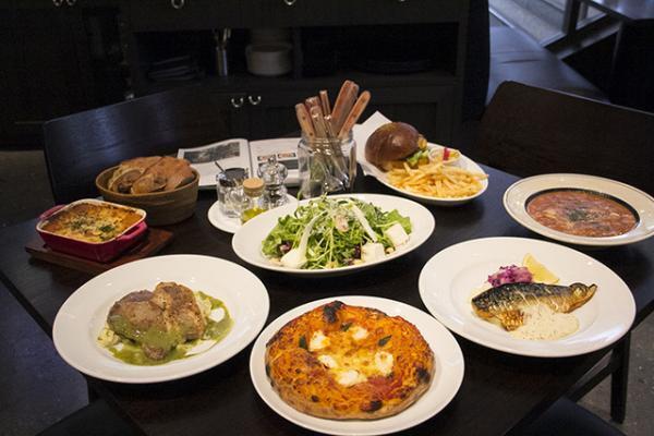 NEWoManのグルメゾーンがいよいよオープン！日本初進出のピザ店から朝4時まで営業するフードホールなど