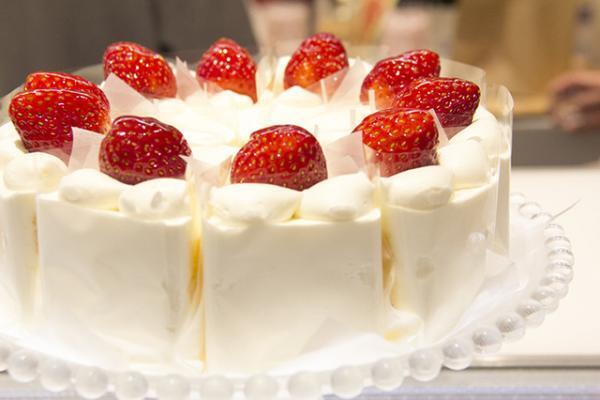 NEWoManのグルメゾーンがいよいよオープン！日本初進出のピザ店から朝4時まで営業するフードホールなど