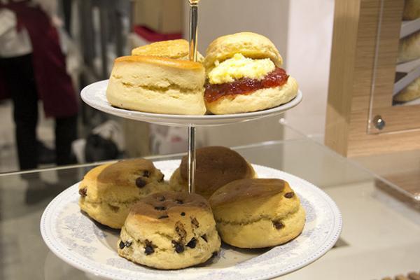 NEWoManのグルメゾーンがいよいよオープン！日本初進出のピザ店から朝4時まで営業するフードホールなど