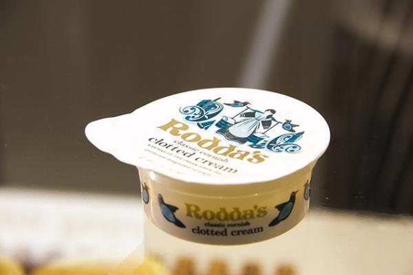 NEWoManのグルメゾーンがいよいよオープン！日本初進出のピザ店から朝4時まで営業するフードホールなど