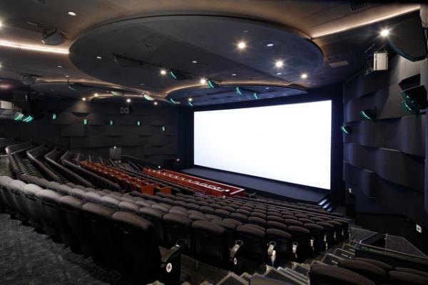 「大人の男が見るべき映画」をN.ハリ、ファセッタズム、ソフのデザイナーがセレクト。六本木ヒルズで特別上映