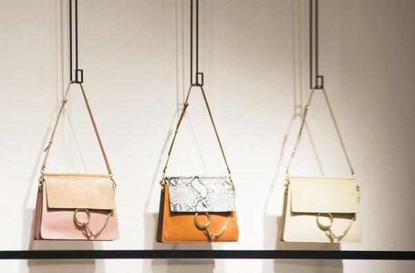 新宿伊勢丹にクロエの限定ブティック“CAFE DE CHLOE”オープン。デリシャスカラーの限定アイテムが登場