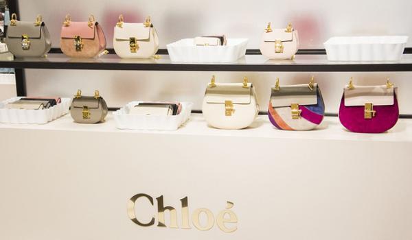 新宿伊勢丹にクロエの限定ブティック“CAFE DE CHLOE”オープン。デリシャスカラーの限定アイテムが登場