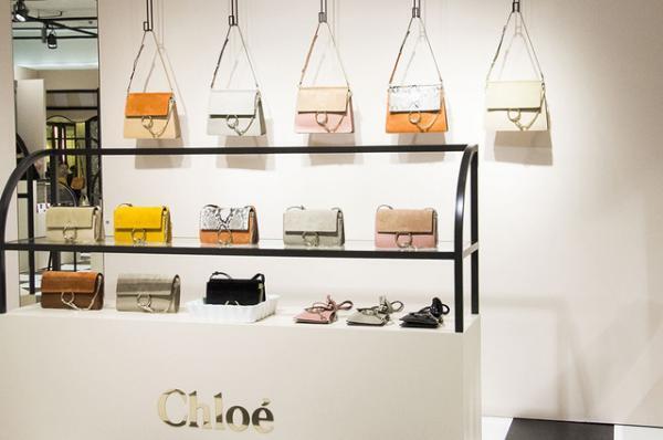 新宿伊勢丹にクロエの限定ブティック“CAFE DE CHLOE”オープン。デリシャスカラーの限定アイテムが登場