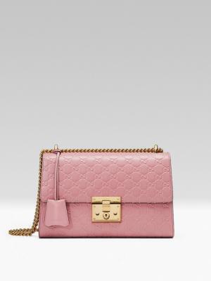 グッチがGGパターンを刻印した新感覚のシグネチャーバックを披露