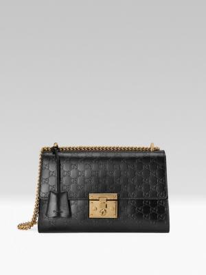 グッチがGGパターンを刻印した新感覚のシグネチャーバックを披露