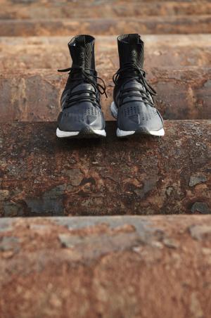 Y-3が新コレクション「Y-3 SPORT」を発売。約38gジャケットなどスポーツ性に特化