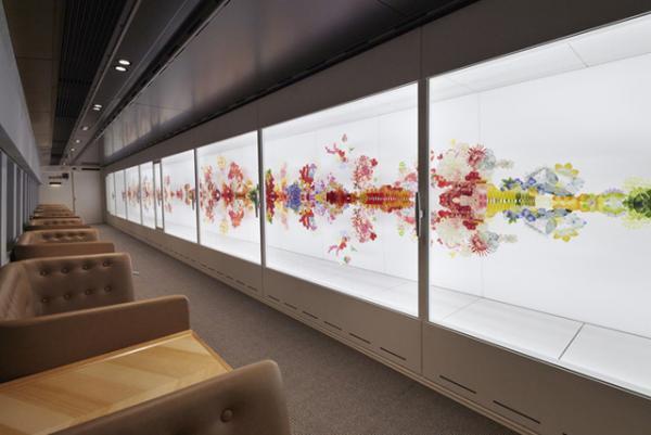 蜷川実花が外装デザイン、世界最速美術館「現美新幹線」がいよいよ29日に運行！