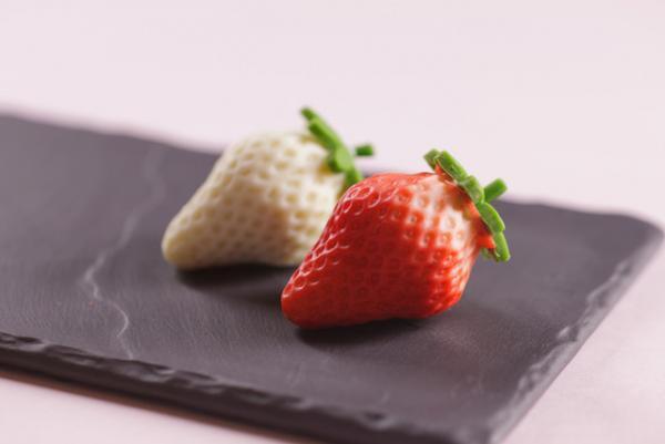 いちご約50万粒、7.5トン！GW限定ストロベリーブッフェがザ・リッツ・カールトン大阪で開催