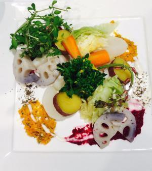 恵比寿に居ながら“グランピング”体験。一夜限定で秘密の野外レストランも