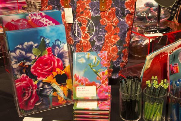 蜷川実花初のファッションフォト展が表参道ヒルズでスタート。ローラ、前田敦子、椎名林檎らを撮り下ろし