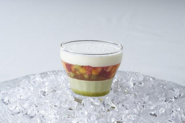 涼しげで宝石のような夏限定スイーツ！旬なマンゴーやシャインマスカット、スイカなど