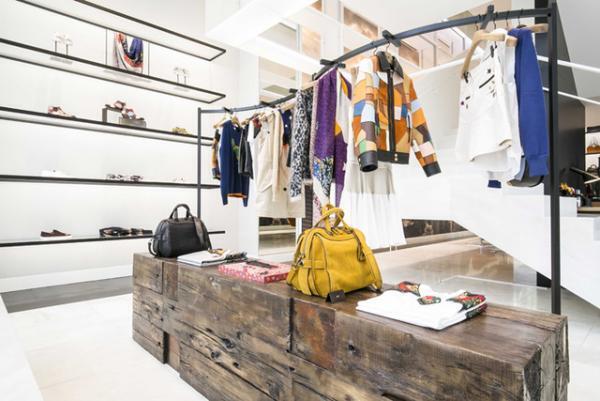 コーチ表参道がリニューアルオープン！30個限定の記念バッグも登場