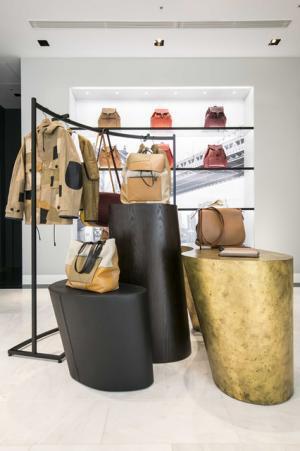 コーチ表参道がリニューアルオープン！30個限定の記念バッグも登場