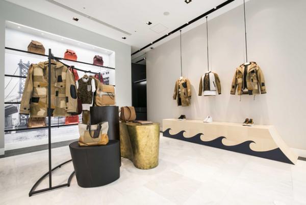 コーチ表参道がリニューアルオープン！30個限定の記念バッグも登場