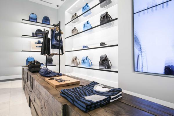 コーチ表参道がリニューアルオープン！30個限定の記念バッグも登場