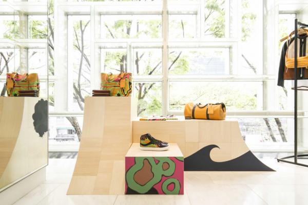 コーチ表参道がリニューアルオープン！30個限定の記念バッグも登場