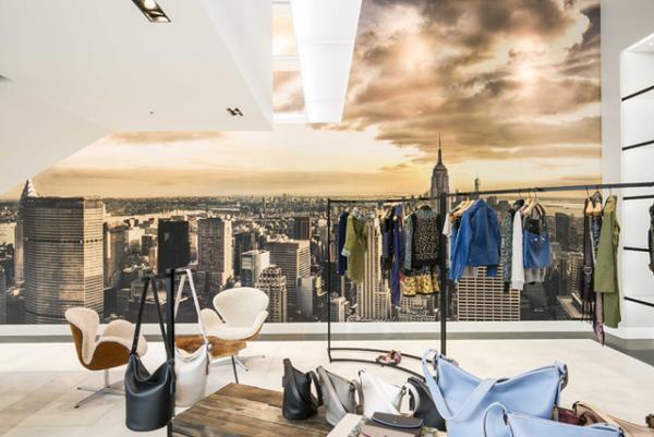 コーチ表参道がリニューアルオープン！30個限定の記念バッグも登場