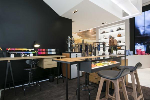 コーチ表参道がリニューアルオープン！30個限定の記念バッグも登場