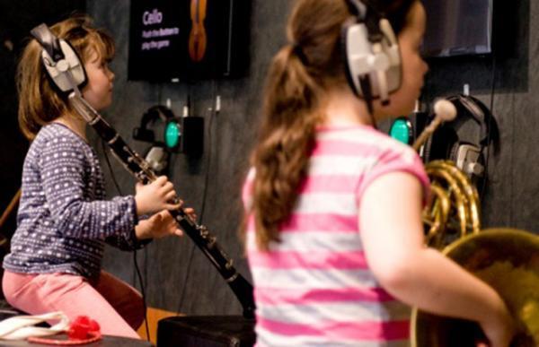 ライゾマ×『WIRED』らが企画、東京を“音”で体感する新感覚野外イベントが赤坂アークヒルズで開催