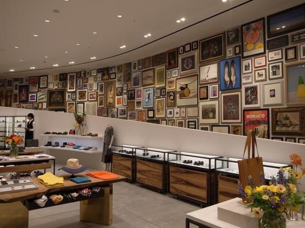 ポール・スミスの世界最大級の旗艦店が六本木にオープン