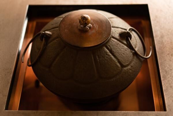 人間国宝が製作した茶釜