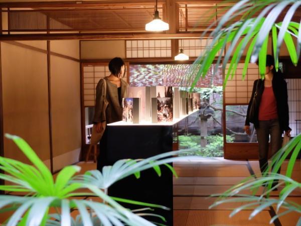 「KYOTOGRAPHIE2016」「オーダーメイド：それぞれの展覧会」と5月の京都はファッション関連アートイベントが充実