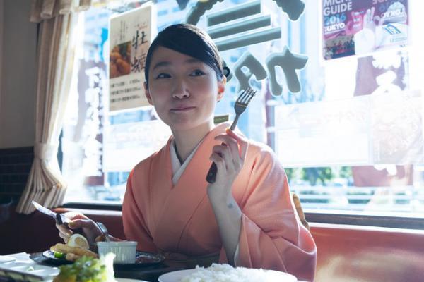 肉を愛する安藤裕子が下町・東向島でステーキを頂き、馬喰町でアンティークボタンに出合う【東東京タイムトラベルvol.3】