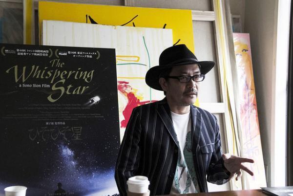 映画監督園子温「風化しかけた記憶に対しての小さな詩をつくりたい」1/2【INTERVIEW】