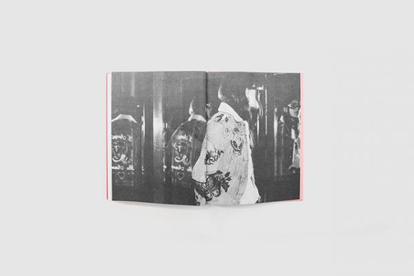 グッチ写真集、限定1,000部出版。ミケーレによる16年プレフォールコレクションを収録