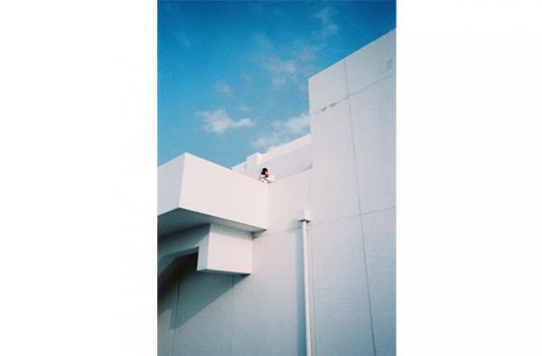 ファッション誌の新星『STUDY』が、表参道ロケットでエキシビション。写真家・奥山由之が撮り下ろしたのは俳優の清水尋也