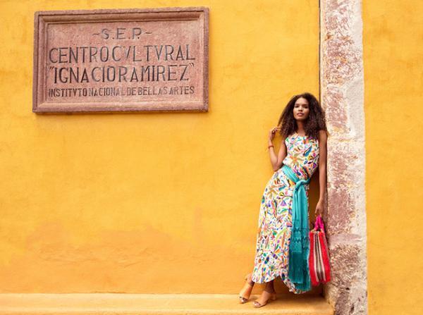 プリーツ プリーズ イッセイ ミヤケが、オープニングセレモニーでカプセルコレクションを限定発売