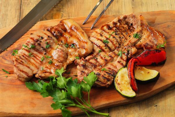 肉持ち込みOKプランも。 赤坂の夜景を眺めながら、ワンランク上の“手ぶらBBQ”