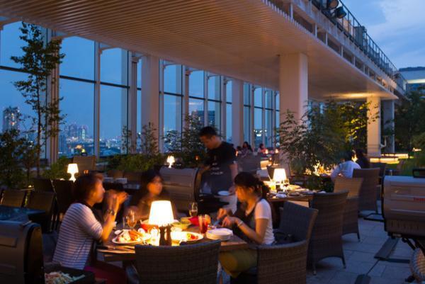 肉持ち込みOKプランも。 赤坂の夜景を眺めながら、ワンランク上の“手ぶらBBQ”