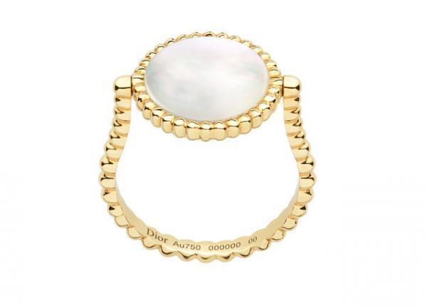 ディオールがファインジュエリーコレクション「ローズ デ ヴァン」新作を発表