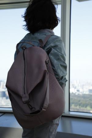 アディダス バイ ステラ・マッカートニー、トレーニングシーンに合わせたフットウェア＆バッグが登場