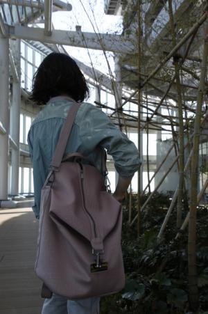 アディダス バイ ステラ・マッカートニー、トレーニングシーンに合わせたフットウェア＆バッグが登場