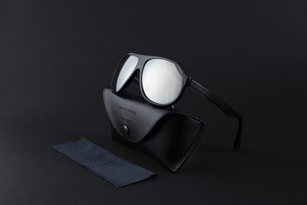 Cortina Acetate Sunglasses（4万6,000円）
