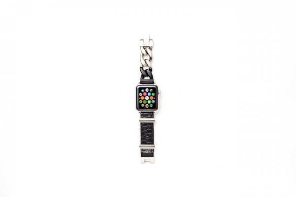 サカイ、Apple Watch専用ストラップを新宿伊勢丹で先行発売