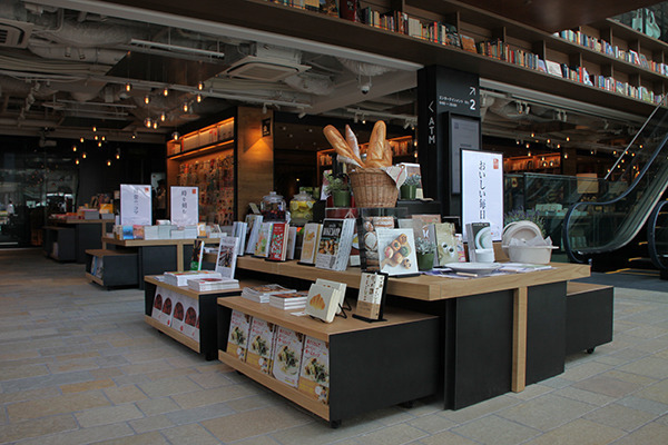 TSUTAYA誕生の地に“毎日行きたくなる”国内最大規模の「T-SITE」オープン！デジタルを駆使したサービスやママとキッズに嬉しいフロアも