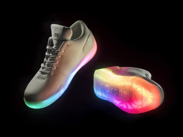 スマートシューズ“Orphe”で真夜中の美術館を縦横無尽に駆け巡る！21世紀美術館でno new folk studio「Orphe」展開催