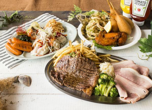 横浜の夜景を一望！「ベイサイドビアガーデン」が今年もオープン。アジア・アメリカ・ユーロの屋台料理が登場