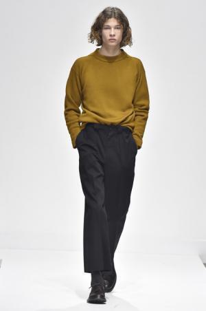 マーガレット・ハウエル、吉田カバンとの協業10周年で初期モデルをアップデート【16-17AWメンズ】