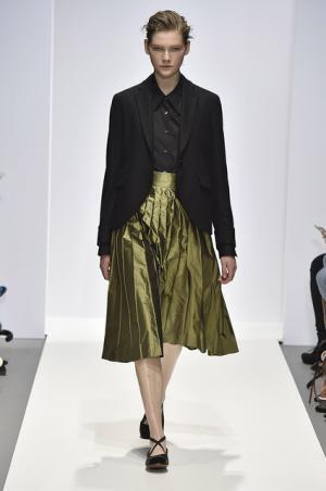 マーガレット・ハウエル、吉田カバンとの協業10周年で初期モデルをアップデート【16-17AWメンズ】