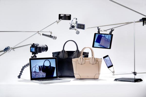 クリスチャン ルブタンの2016秋冬の新作バッグは、いつまでも輝くカリスマ的女性をイメージ