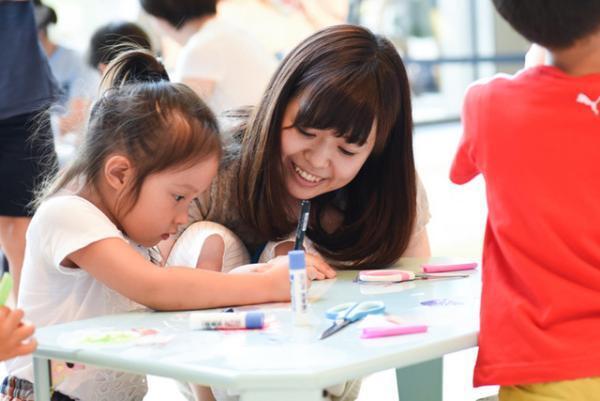 東京ミッドタウンの夏イベントで日本三大花火大会を体感。足水やキッズワークショップ、パークカフェなど充実