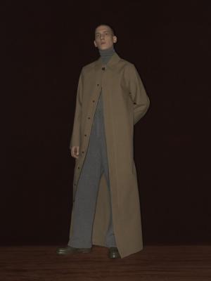 【ルック】バレンシアガの2016-17秋冬メンズは、ガーデニング用の洋服からインスピレーション