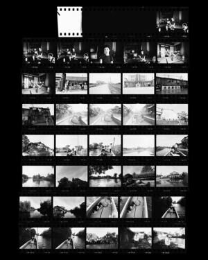 写真家の荒木経惟による個展「センチメンタルな旅－コンプリート・コンタクトシート」が開催