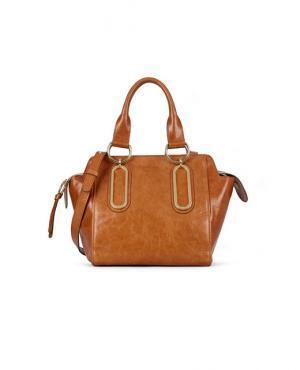 シーバイクロエがアイコンバッグ「ペイジ」の新作を発売！光沢あるグレイズドレザーを使用