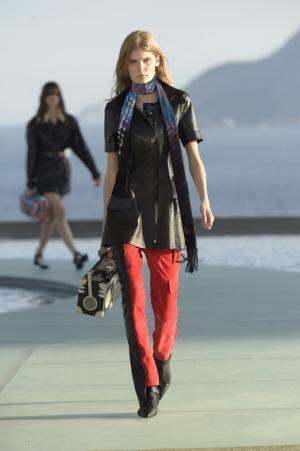 【ルック】ルイ・ヴィトン 2017クルーズ・コレクション、舞台はリオデジャネイロ